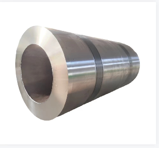 Grandes pièces forgées creuses Large hollow forgings