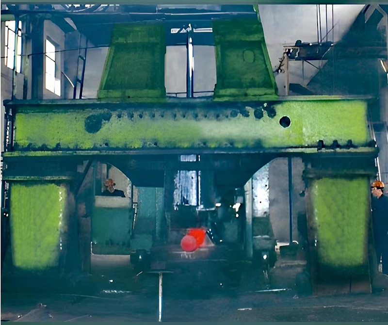 Marteau de forge électro-hydraulique 5T 5T Electro hydraulic forging hammer